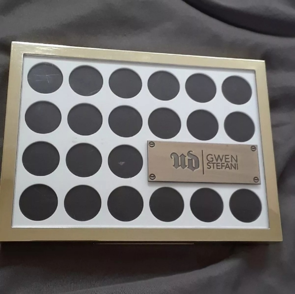 Urban decay Gwen stefani